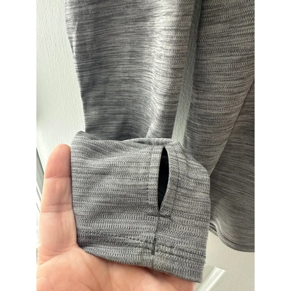 Under Armour HeatGear Gray Quarter‎ Zip Pullover Long Sleeve Top Women's SM - Picture 5 of 9